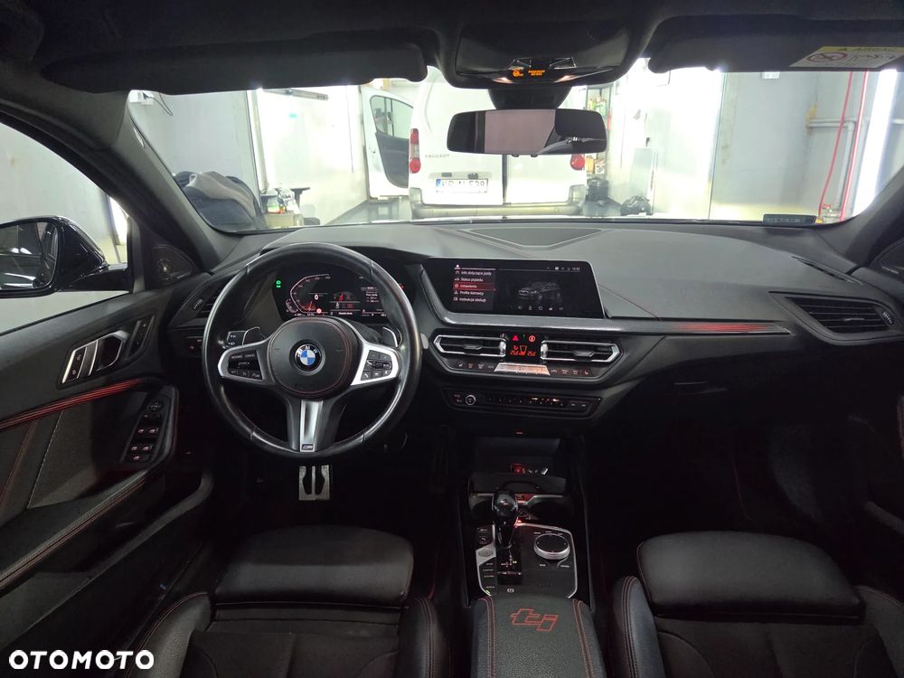 BMW Seria 1 - 32