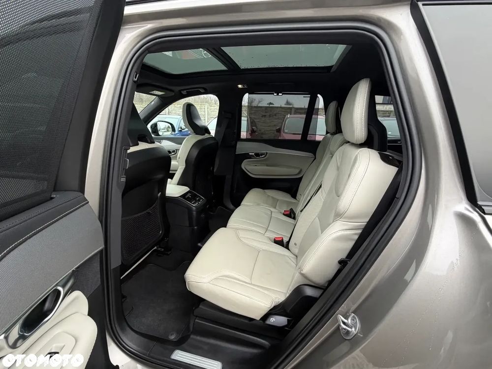 Volvo XC 90 T8 AWD Recharge Ultimate Dark - 31