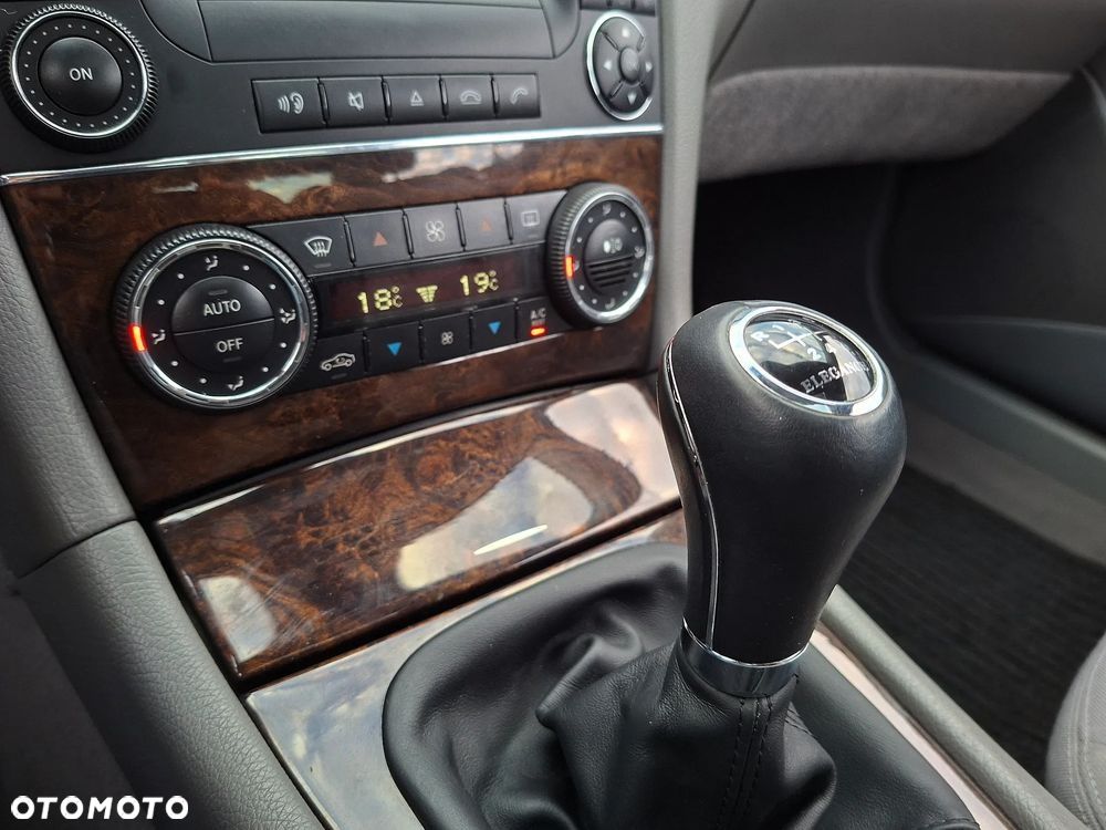 Mercedes-Benz CLK - 34