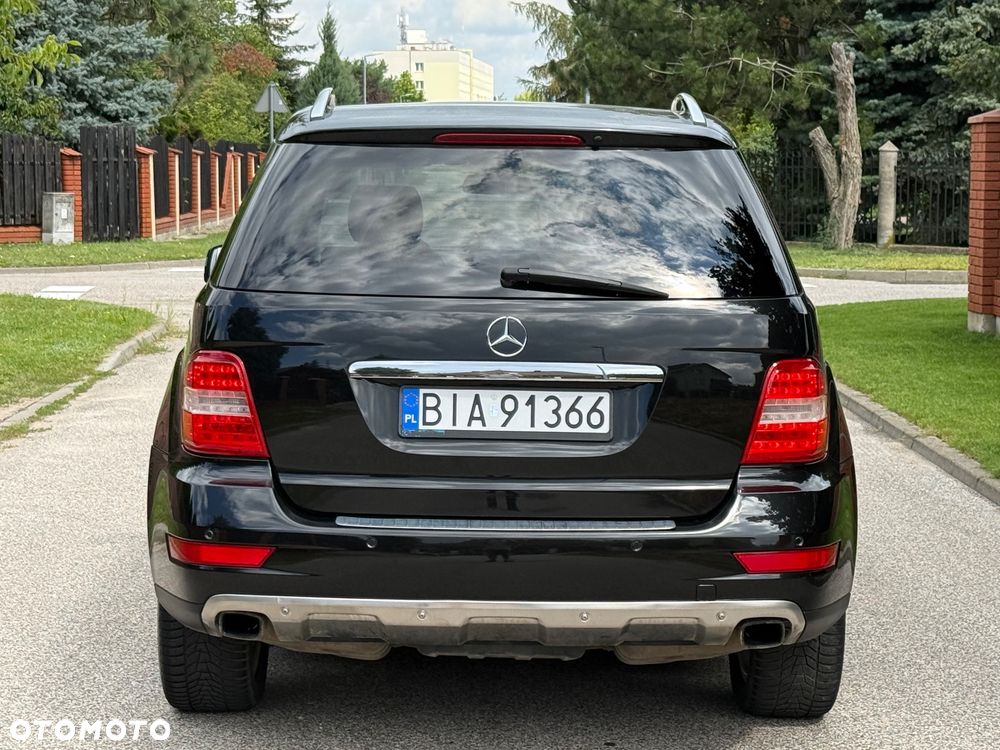 Mercedes-Benz ML - 11