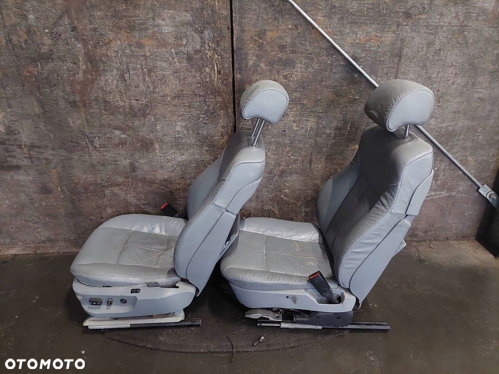 KOMPLET FOTELI PRZÓD + KANAPA TYŁ + BOCZKI BMW E39 LIFT SEDAN ŁAMANE - 11