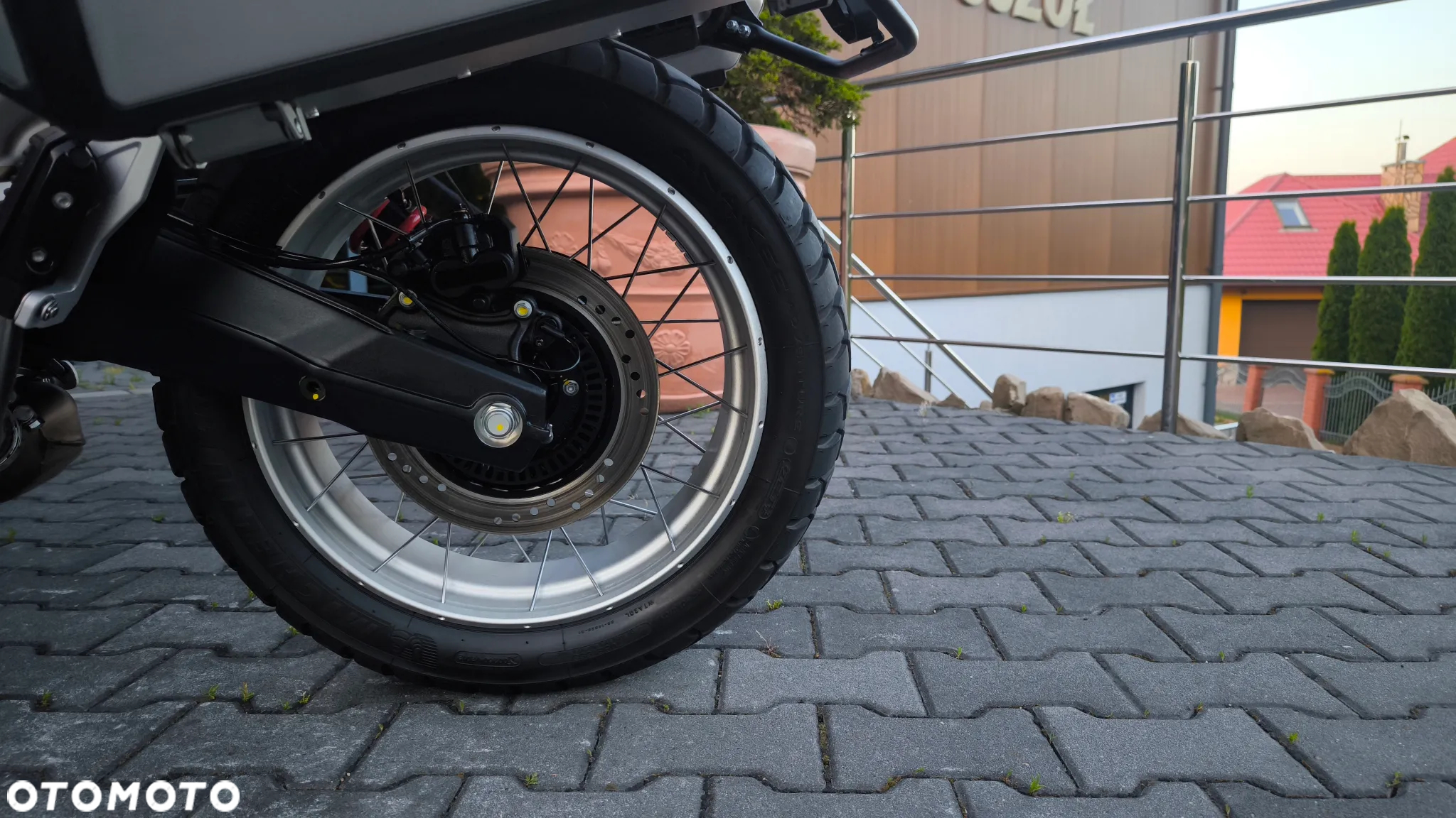 Moto Guzzi V85 - 29