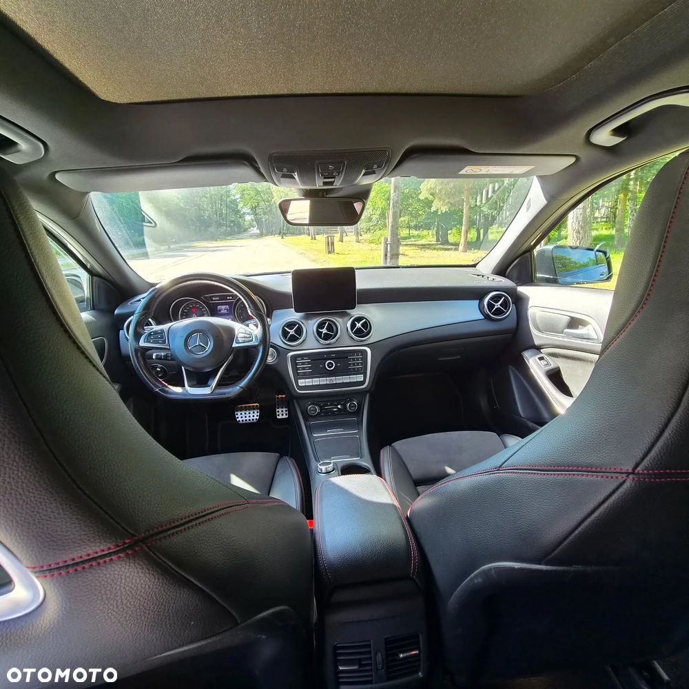 Mercedes-Benz GLA 220 4-Matic - 14