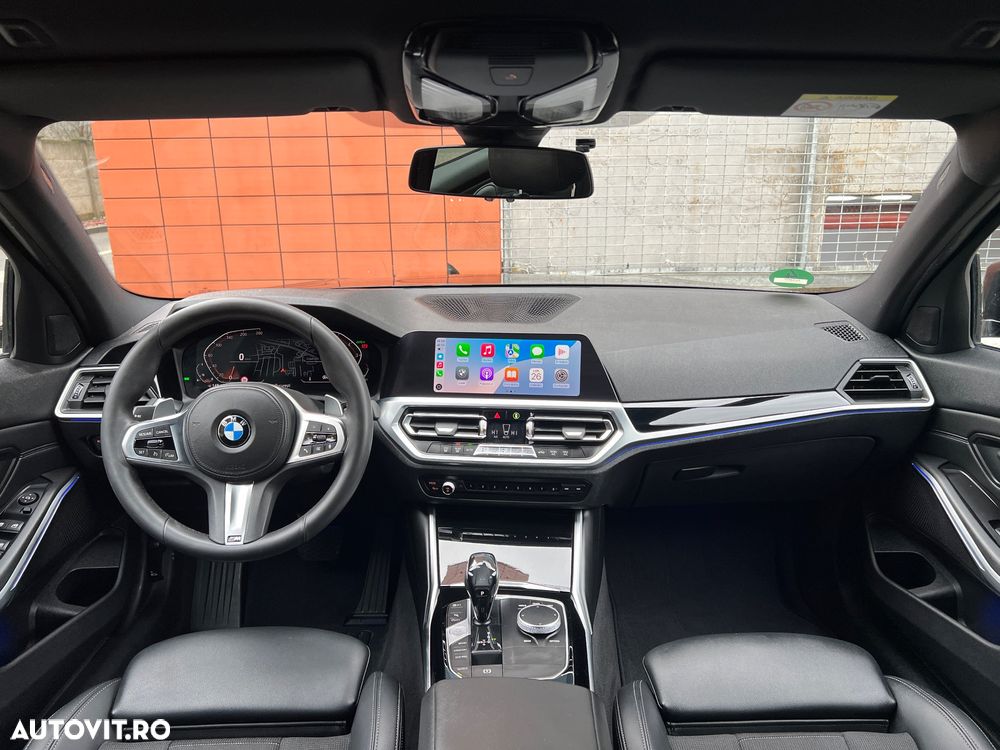 BMW Seria 3 320i Aut. Sport Line - 21