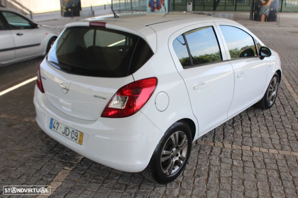 Opel Corsa 1.3 CDTI Enjoy EcoFLEX - 9
