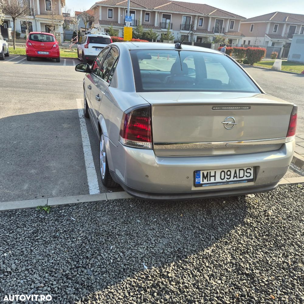 Opel Vectra 1.9 CDTI DPF Business Executive - 3