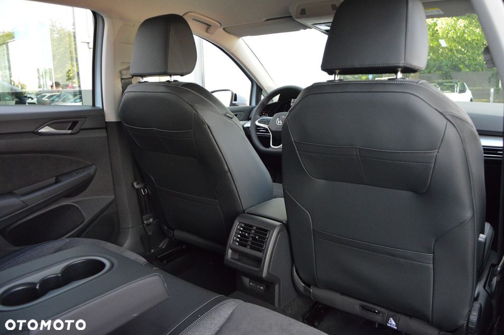 Volkswagen Golf - 23