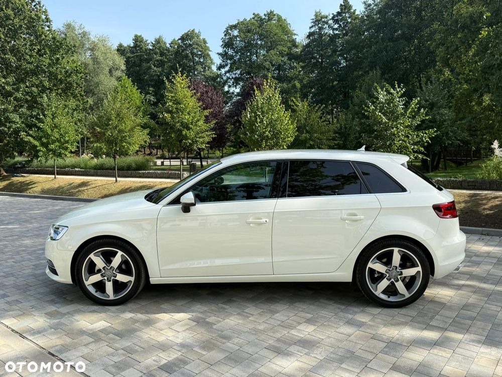 Audi A3 Sportback 2.0 TDI S tronic Attraction - 9