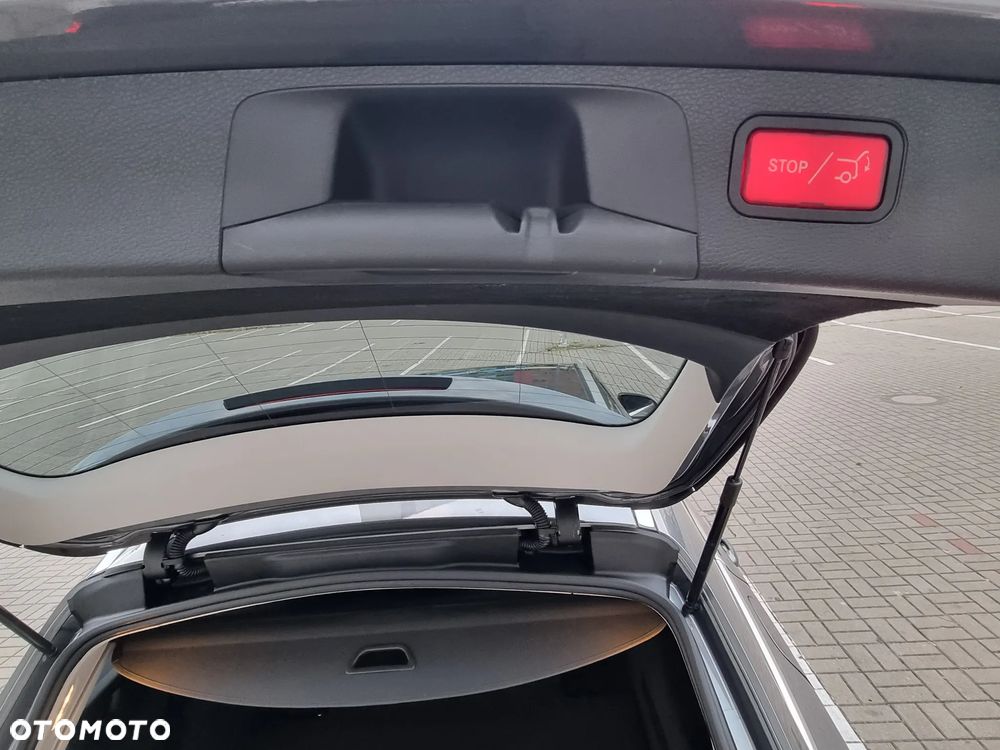 Mercedes-Benz Klasa E 200 d 9G-TRONIC Avantgarde - 35