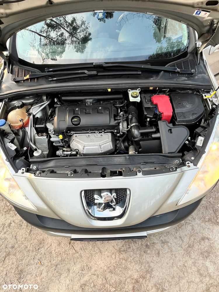 Peugeot 308 1.4 Trendy - 12