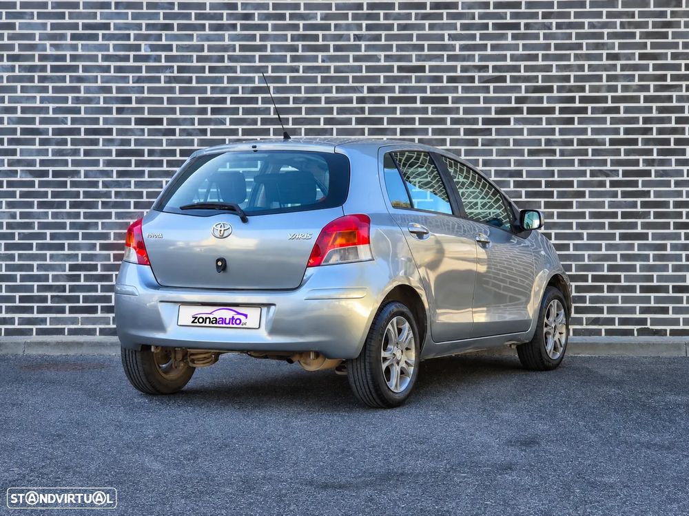 Toyota Yaris 1.0 VVT-i Sol+AC - 4