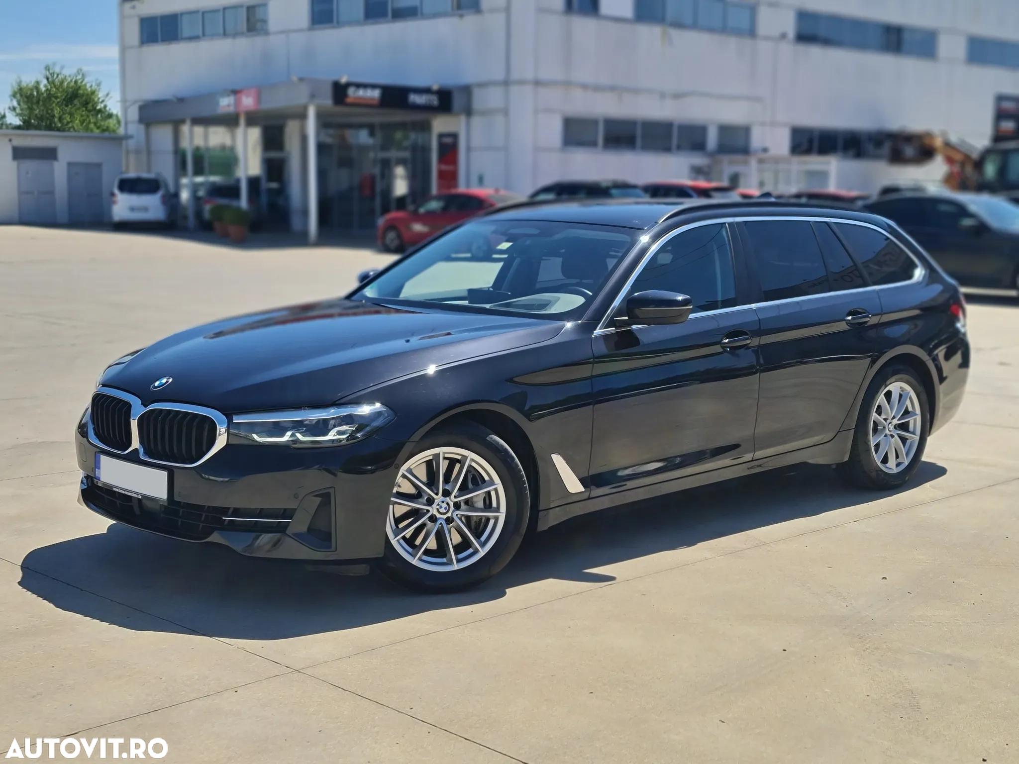 BMW Seria 5 530d xDrive Touring Aut. - 3
