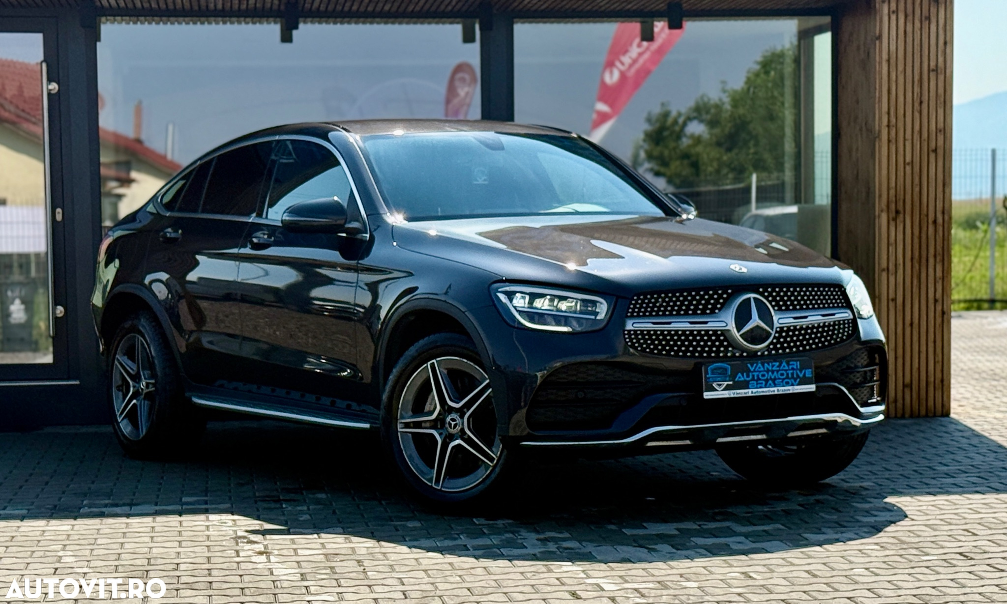 Mercedes-Benz GLC Coupe 300 e 4Matic 9G-TRONIC AMG Line - 13