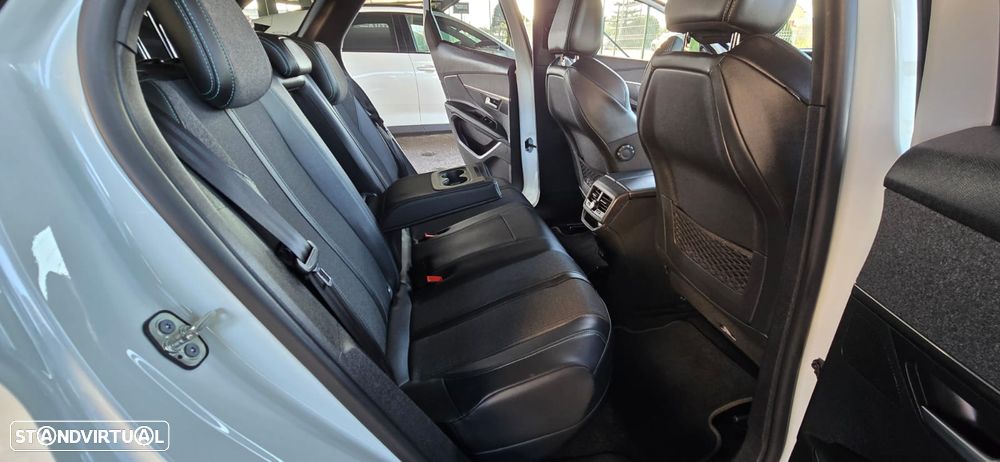 Peugeot 3008 1.6 Hybrid Allure e-EAT8 - 27