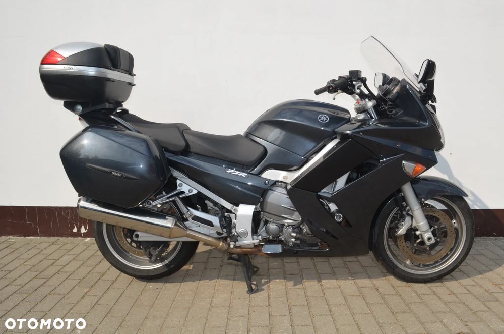 Yamaha FJR - 2