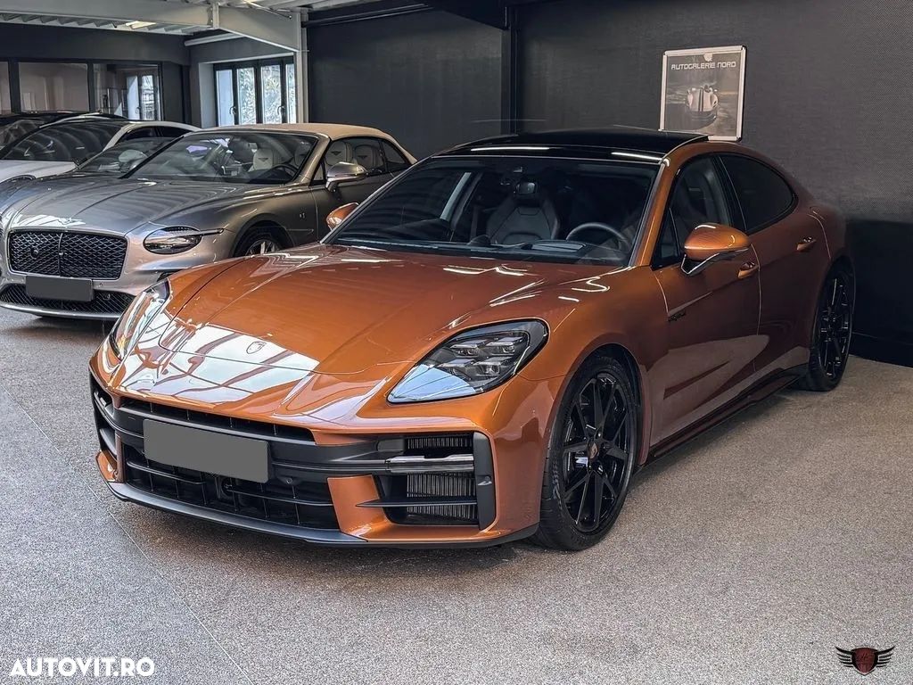 Porsche Panamera 4 E-Hybrid - 1
