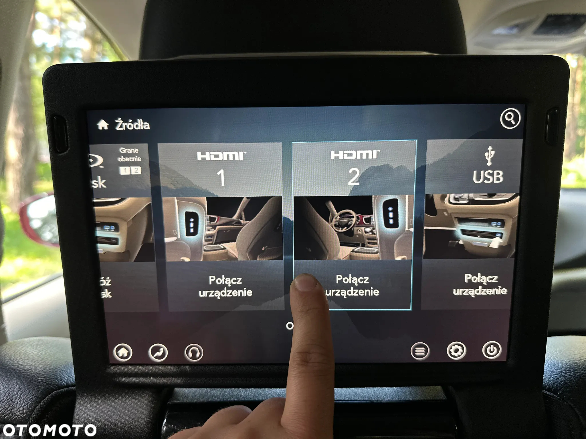 Chrysler Pacifica - 18