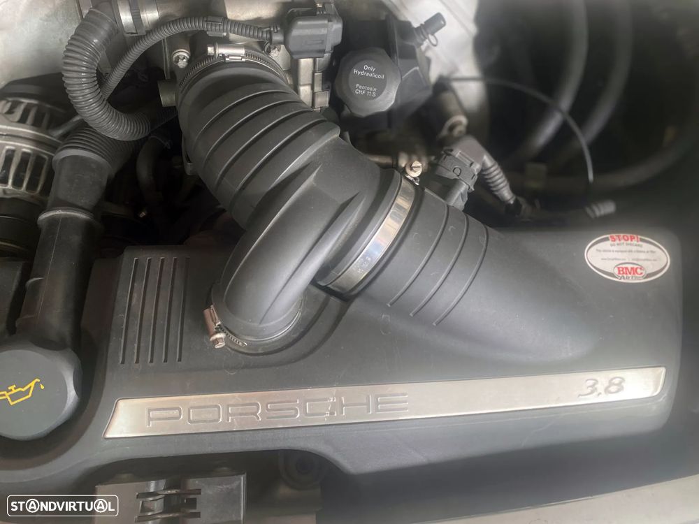 Porsche 911 Série F - 32