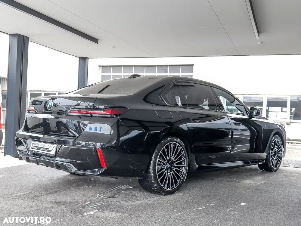 BMW Seria 7 - 4