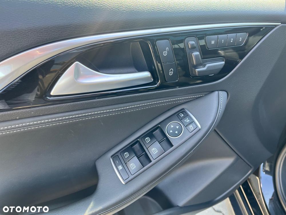 Infiniti QX30 2.0t Premium AWD 7DCT - 17