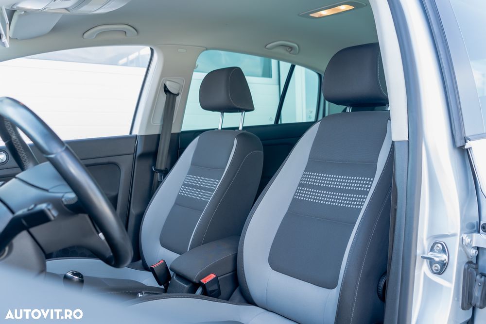 Volkswagen Golf Plus 1.6 TDI DPF MATCH - 31