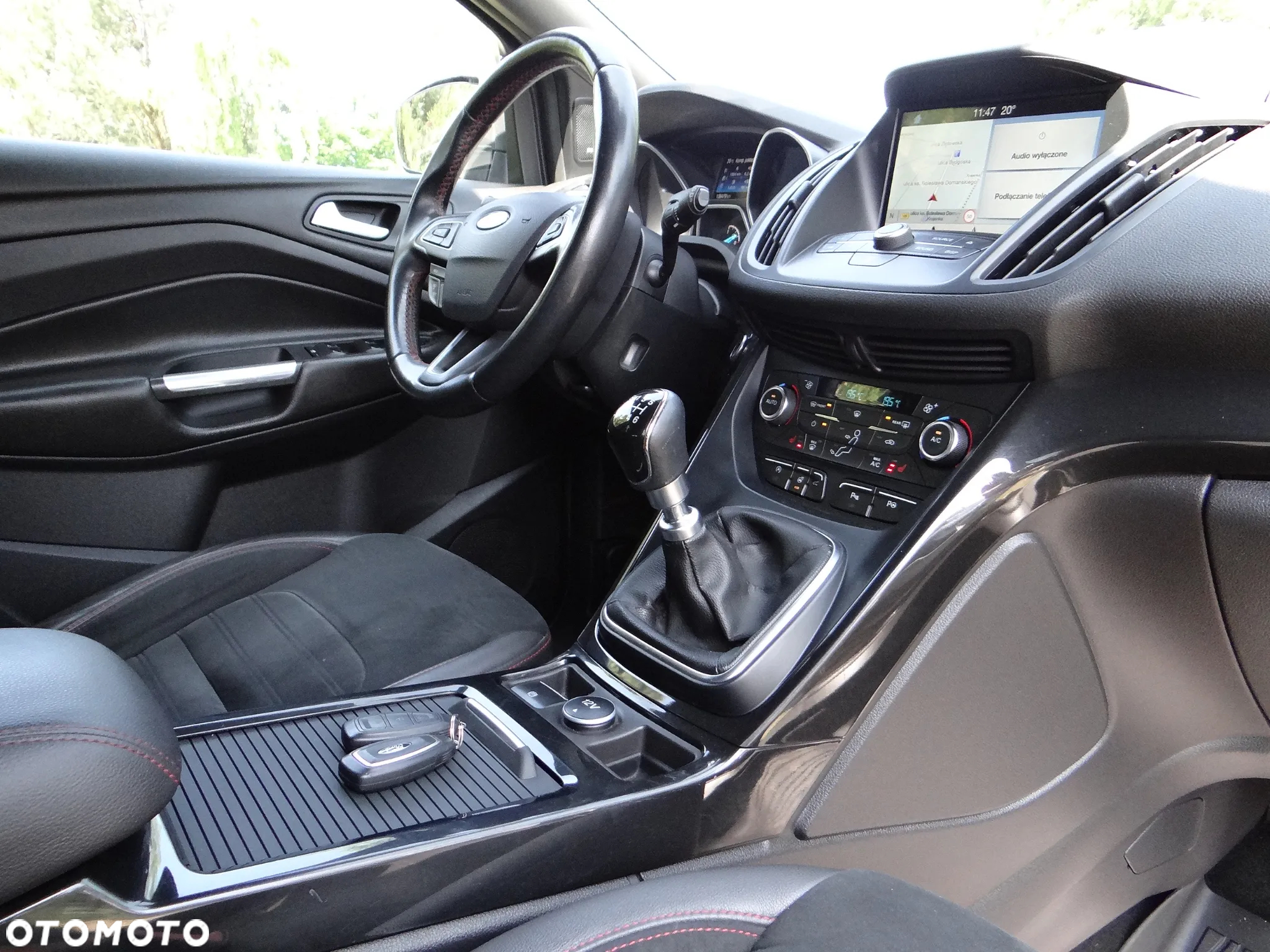 Ford Kuga 1.5 EcoBoost 2x4 ST-Line - 9