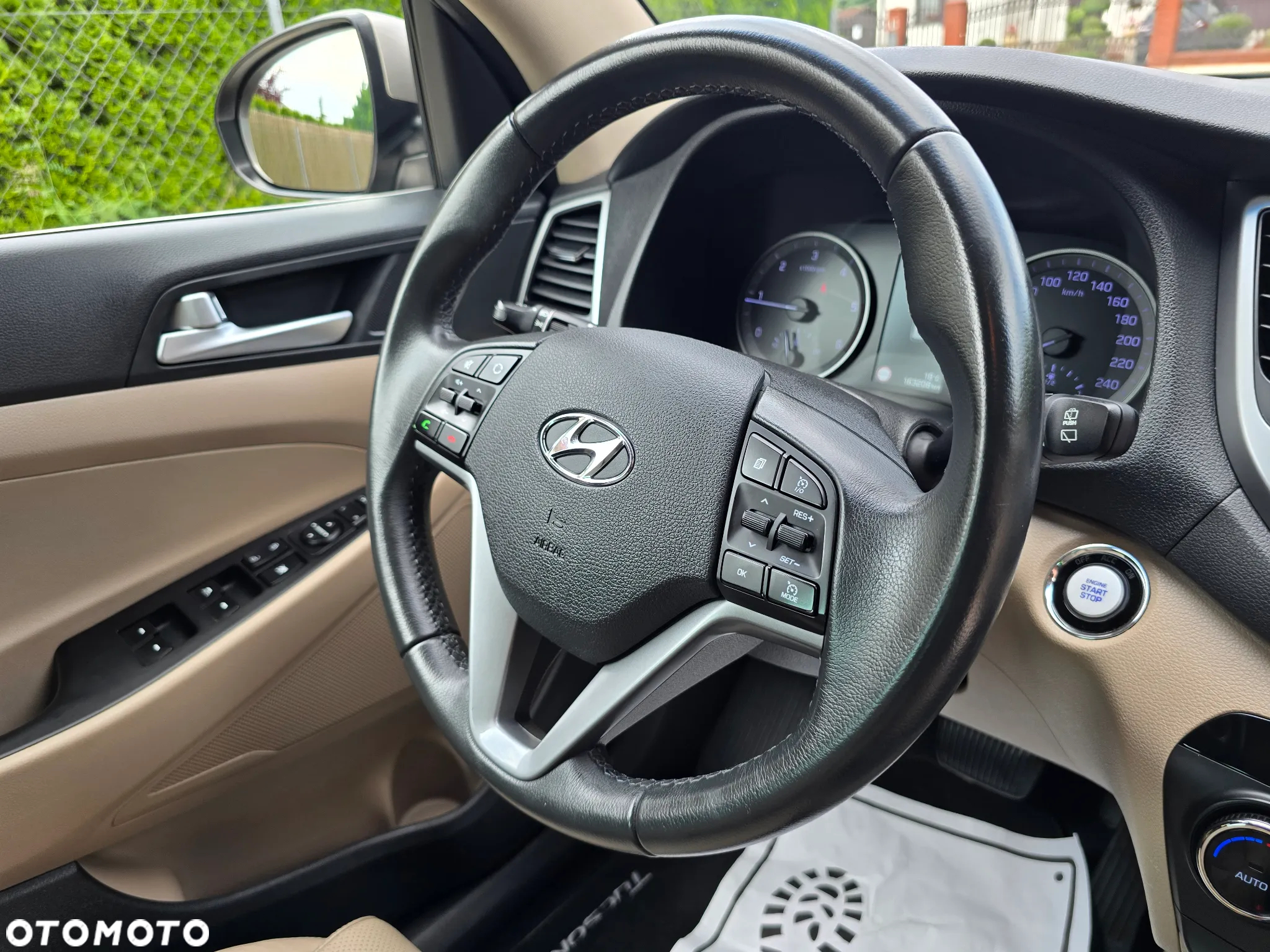 Hyundai Tucson 1.7 CRDI BlueDrive Premium 2WD DCT - 32