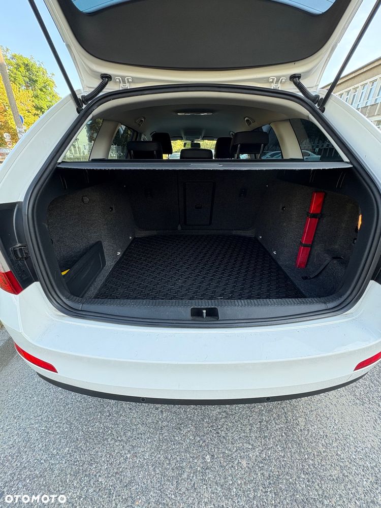 Skoda Octavia 1.4 TSI Ambition DSG - 10