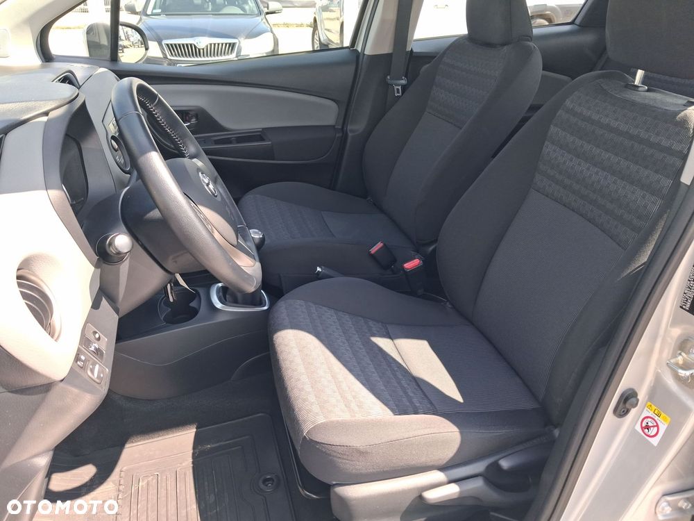 Toyota Yaris - 11