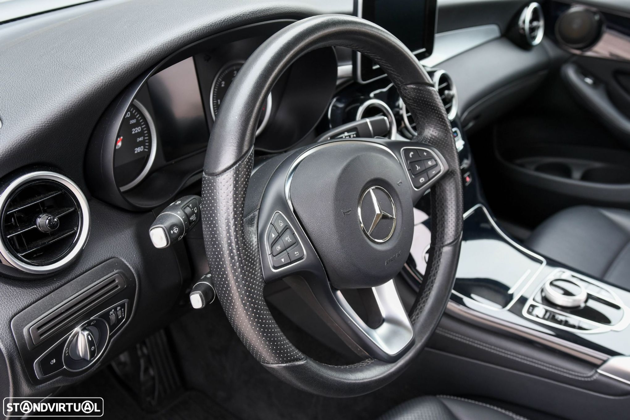 Mercedes-Benz GLC 250 d 4-Matic - 25