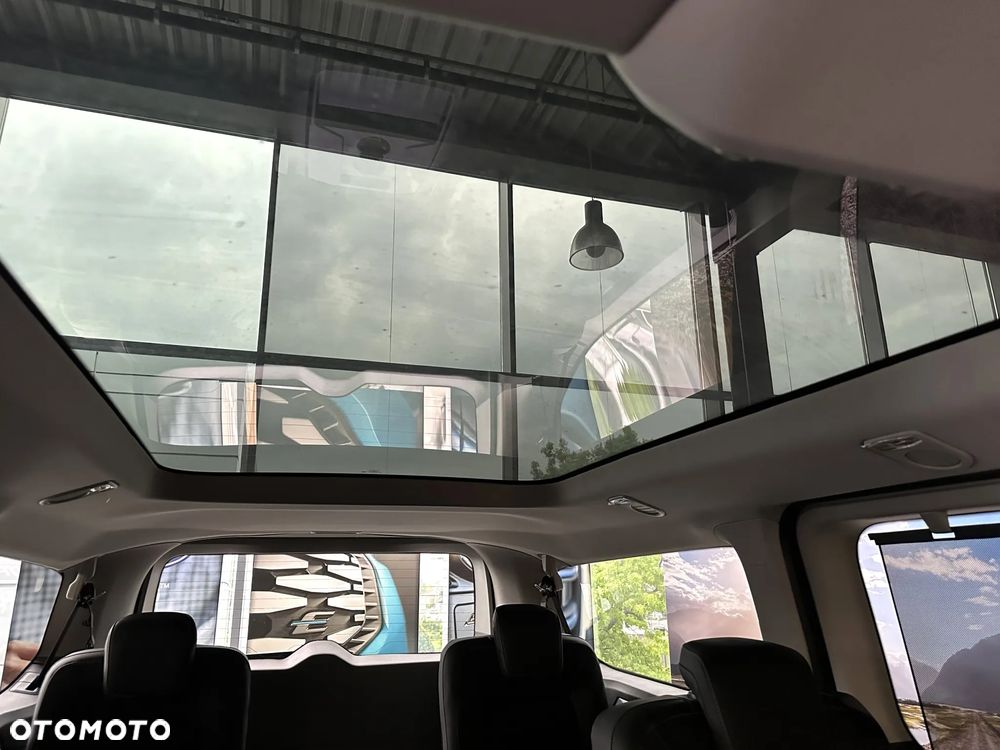 Ford Tourneo Custom - 17