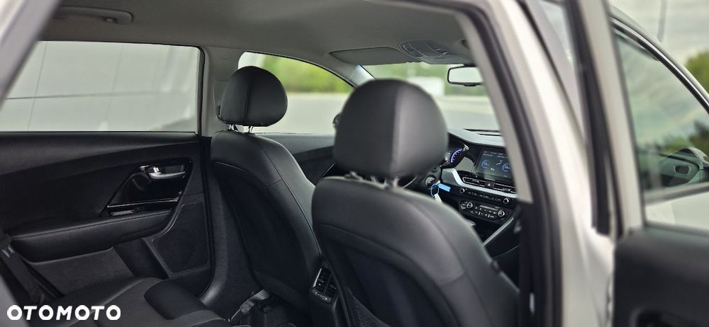 Kia Niro 1.6 GDI 2WD Vision - 27