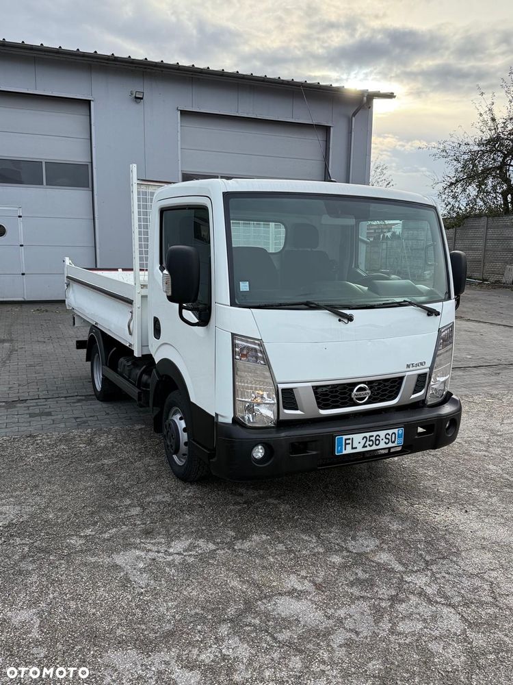 Nissan Cabstar NT400 - 1