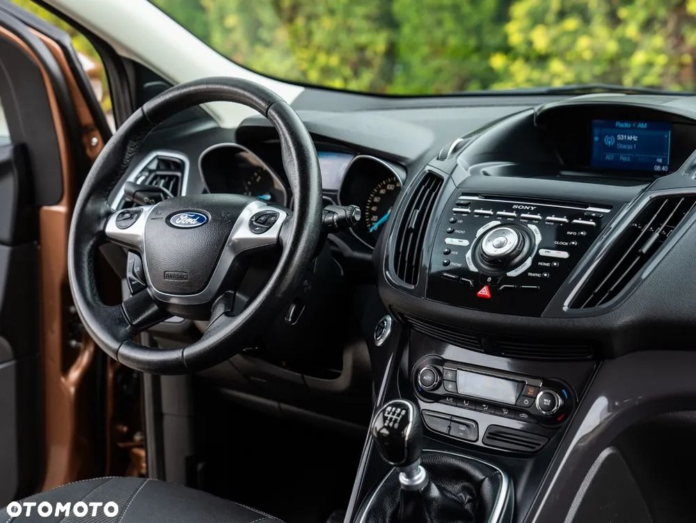 Ford Kuga 2.0 TDCi 4x4 Titanium - 29