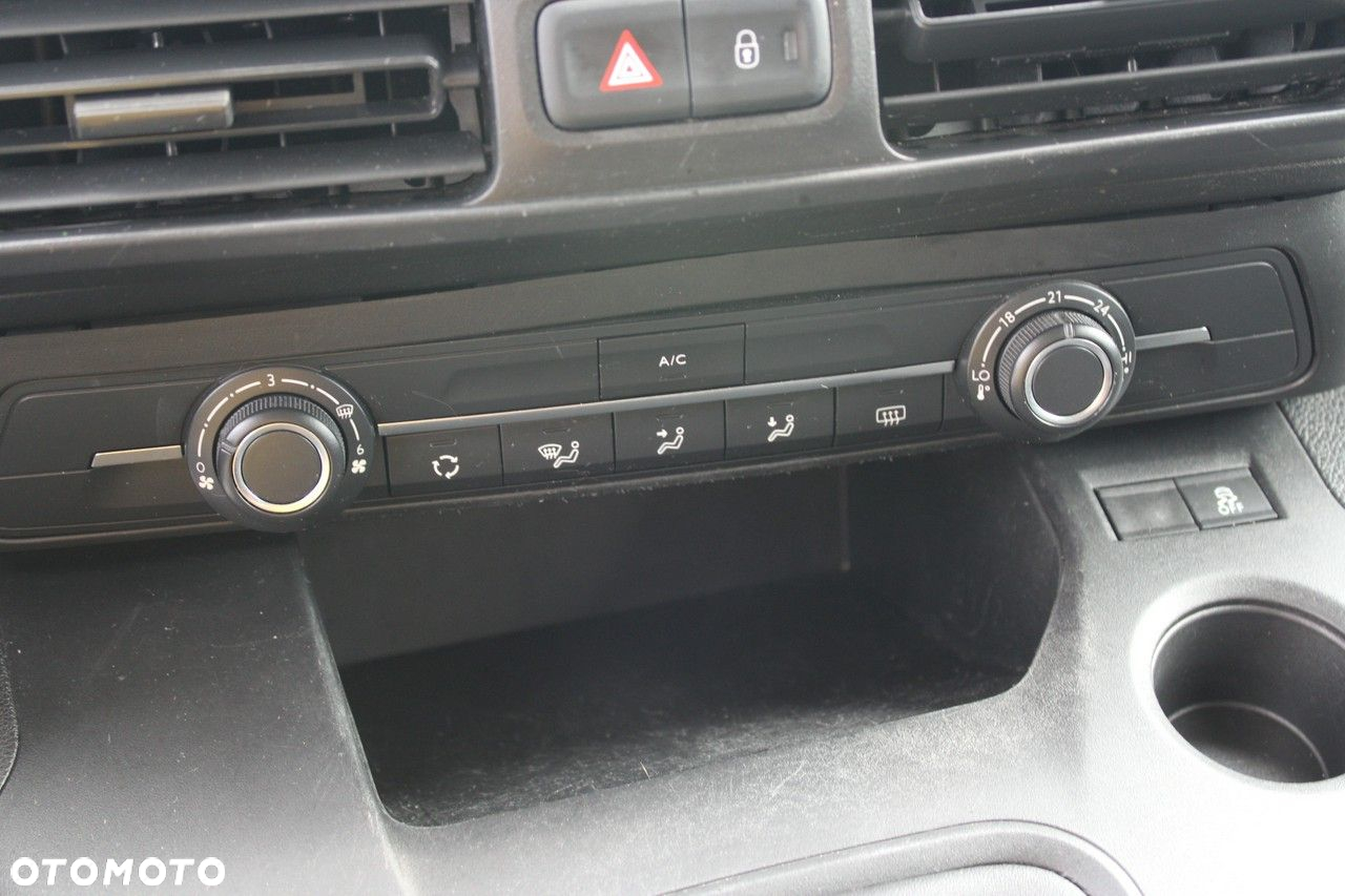 Toyota Proace City - 23