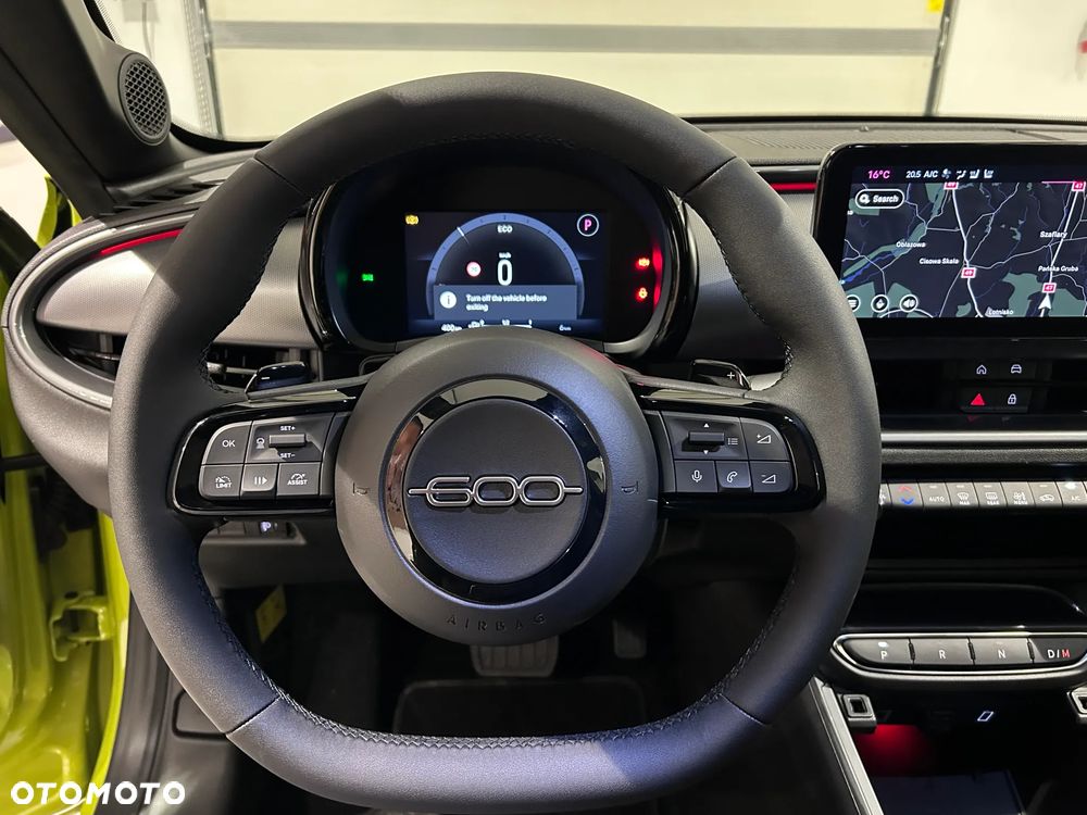 Fiat 600 1.2 Turbo Sport eDCT - 25