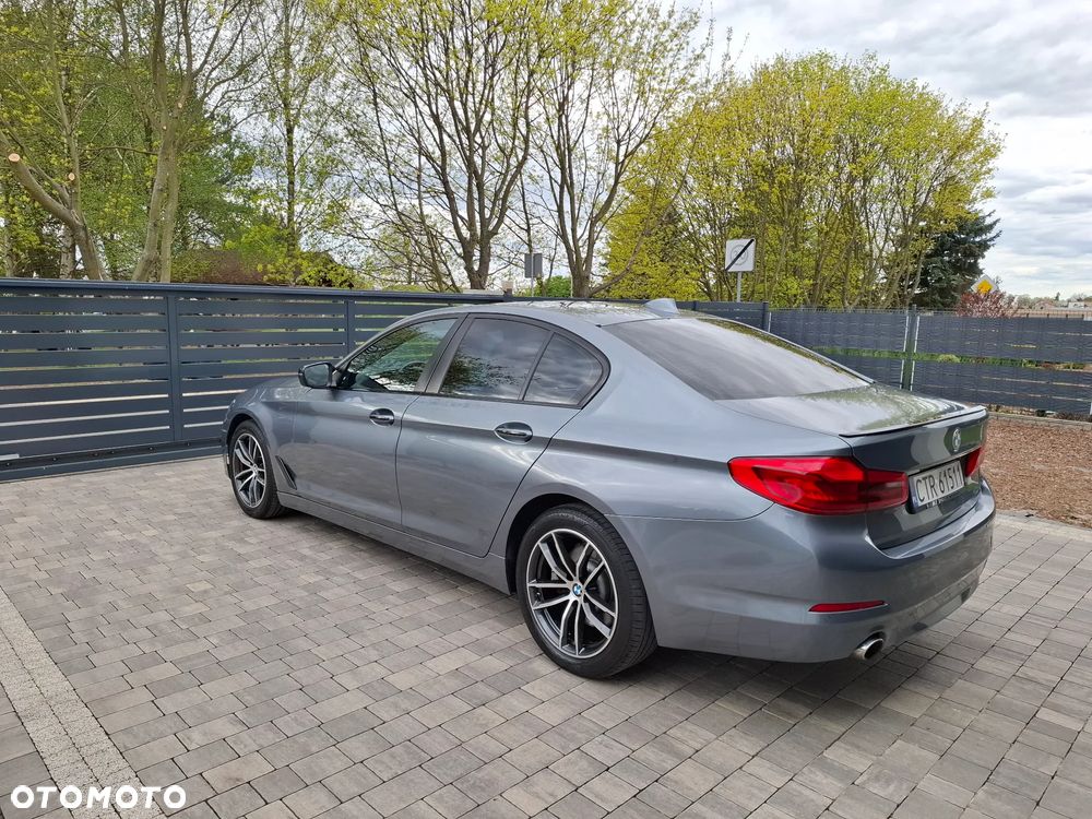 BMW Seria 5 520d Efficient Dynamics Edition - 8