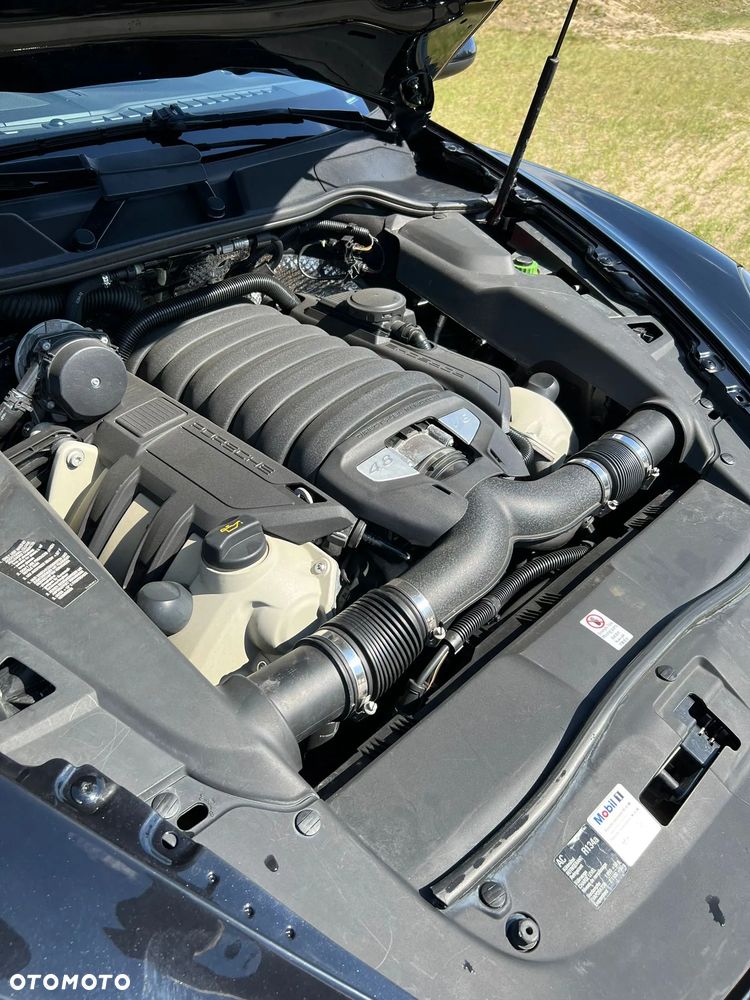 Porsche Cayenne - 26