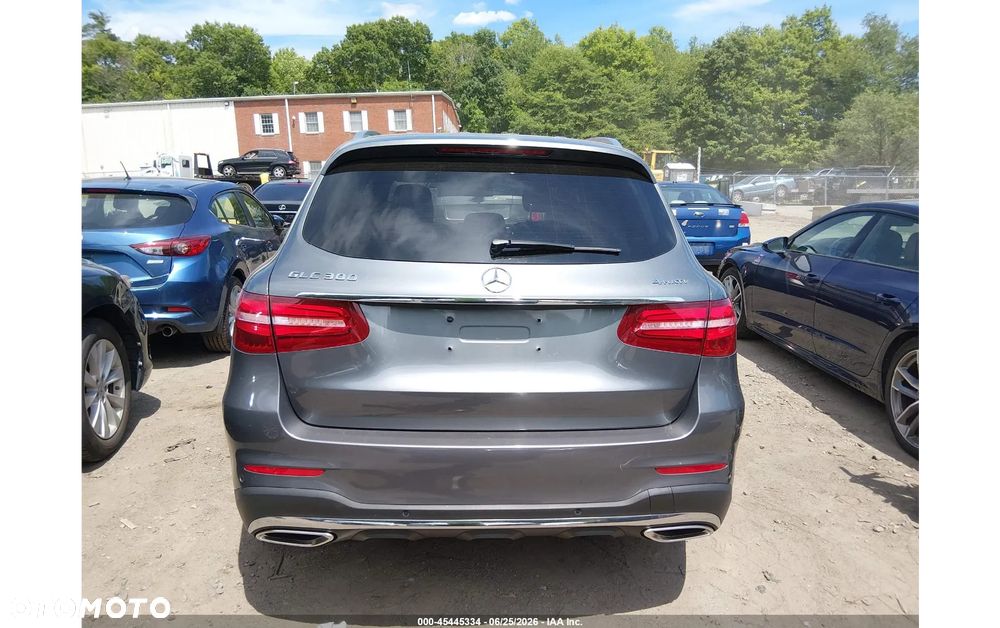 Mercedes-Benz GLC - 6