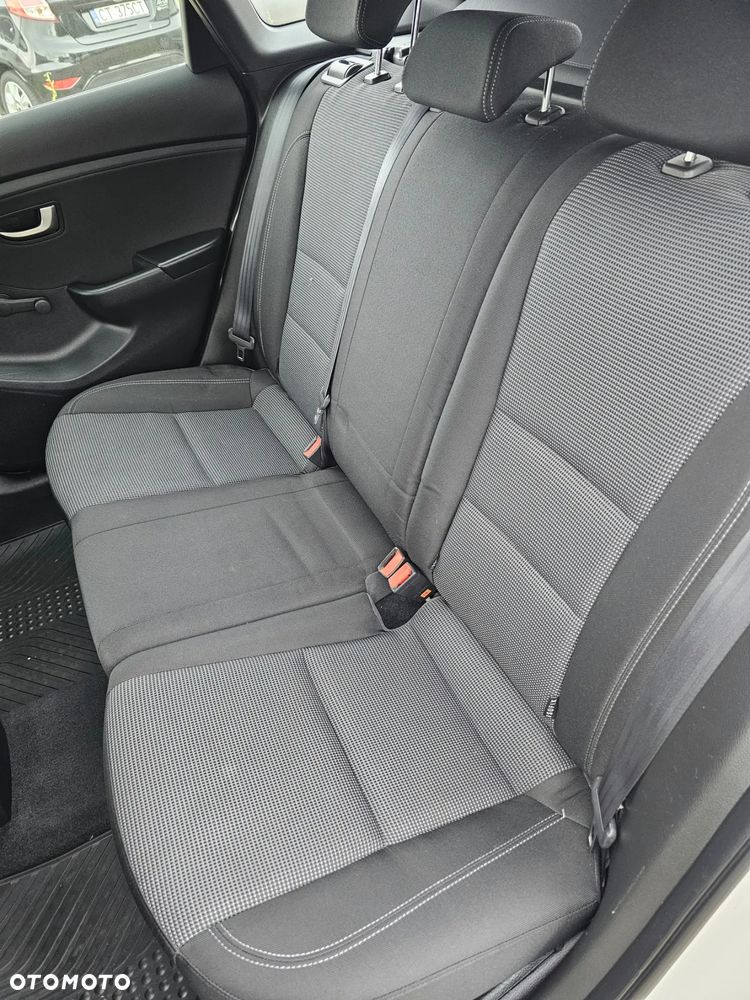 Hyundai i30 1.4 Intro Edition - 23