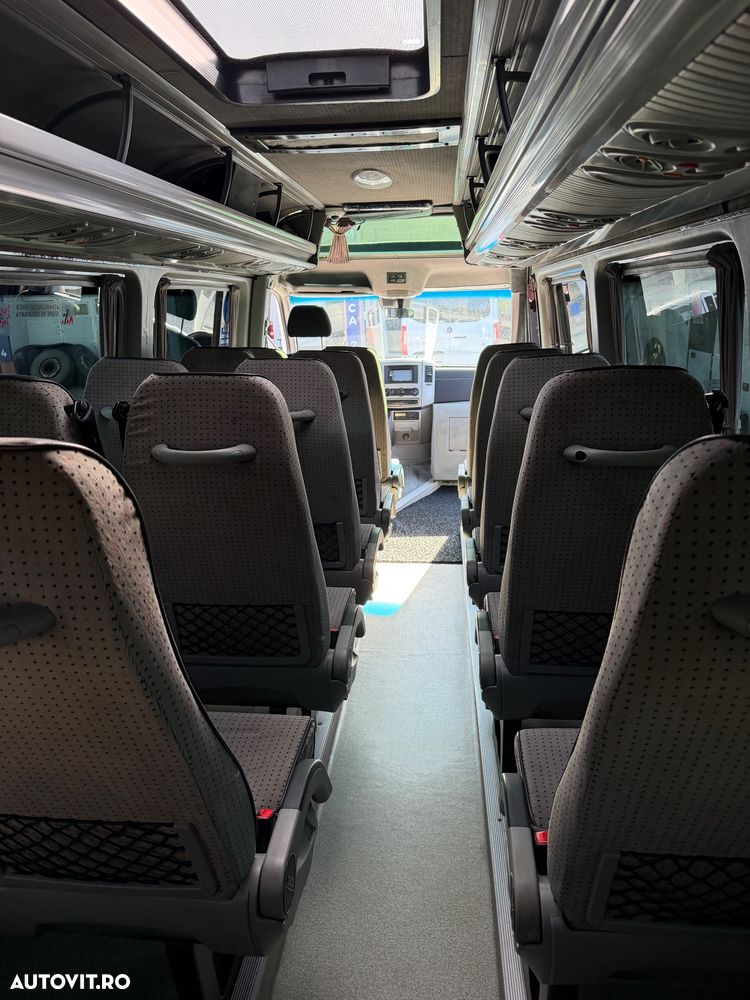 Mercedes-Benz Sprinter - 15