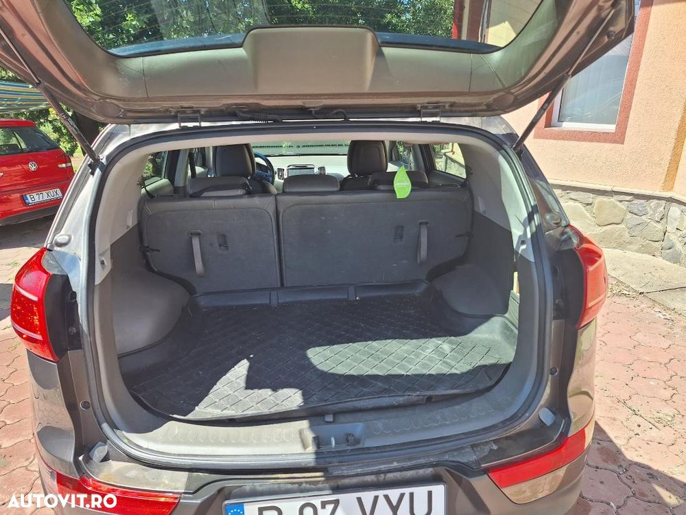 Kia Sportage 2.0 DSL MT 4x4 PREMIUM - 2