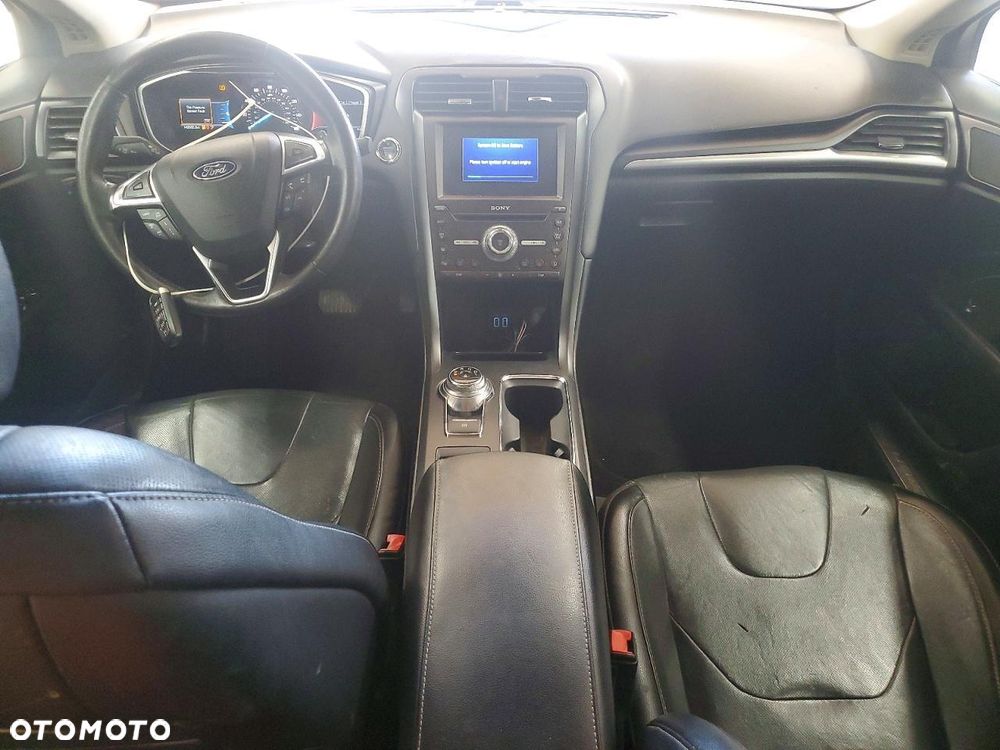 Ford Mondeo 2.0 Hybrid Titanium - 8
