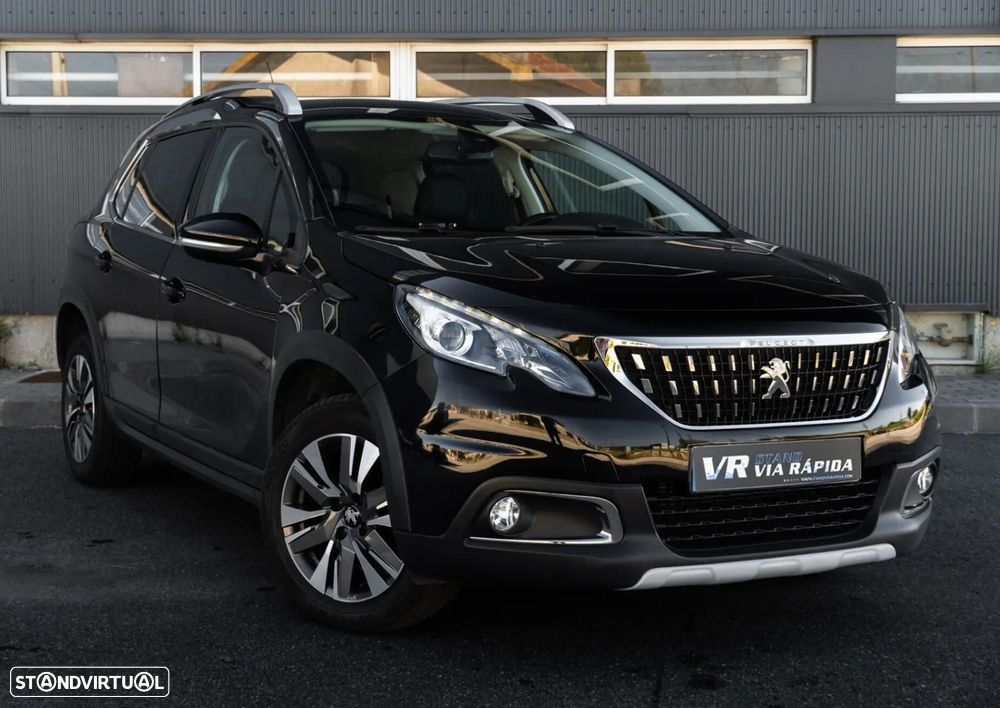 Peugeot 2008 1.2 PureTech Allure - 4