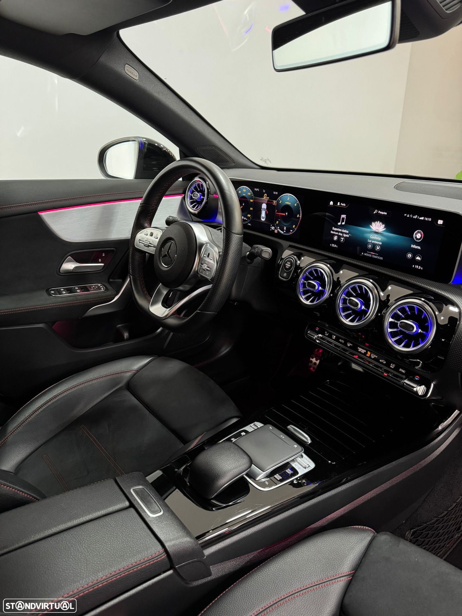 Mercedes-Benz CLA 180 d Shooting Brake 7G-DCT AMG Line - 16
