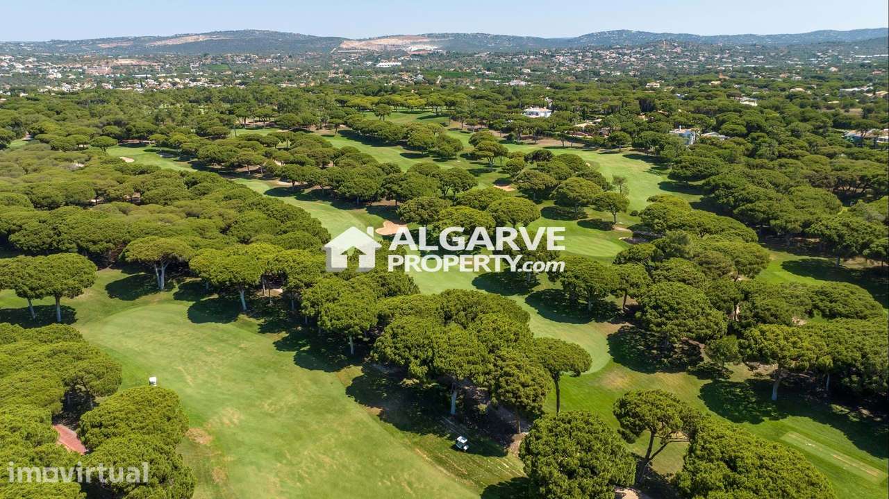 Charmosa moradia V3 remodelada junto ao GOLFE em Vilamoura, Algarve - Grande imagem: 5/36