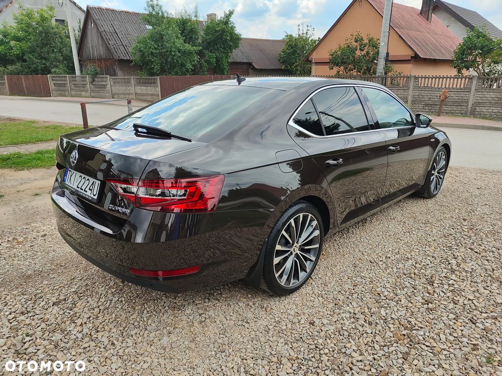 Skoda Superb 2.0 TDI L&K DSG - 5