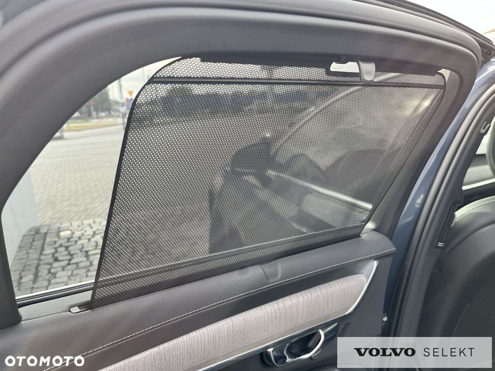 Volvo S90 - 32