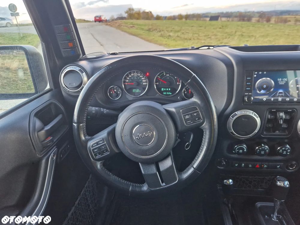Jeep Wrangler 2.8 CRD Unlim Rubicon - 11