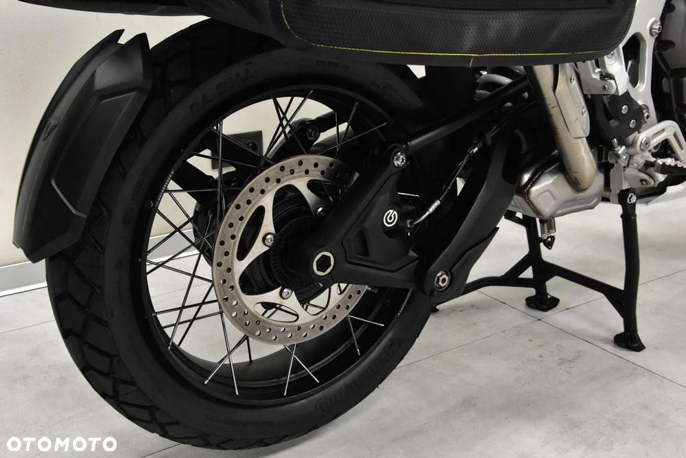 Triumph Tiger - 40